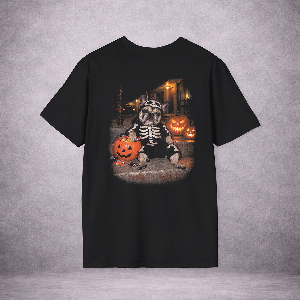 BONEYARD-BULLDOG-TREATS-BEFORE-MIDNIGHT-2BEE9A-ESSENTIAL-TEE-BLACK-BACK-01