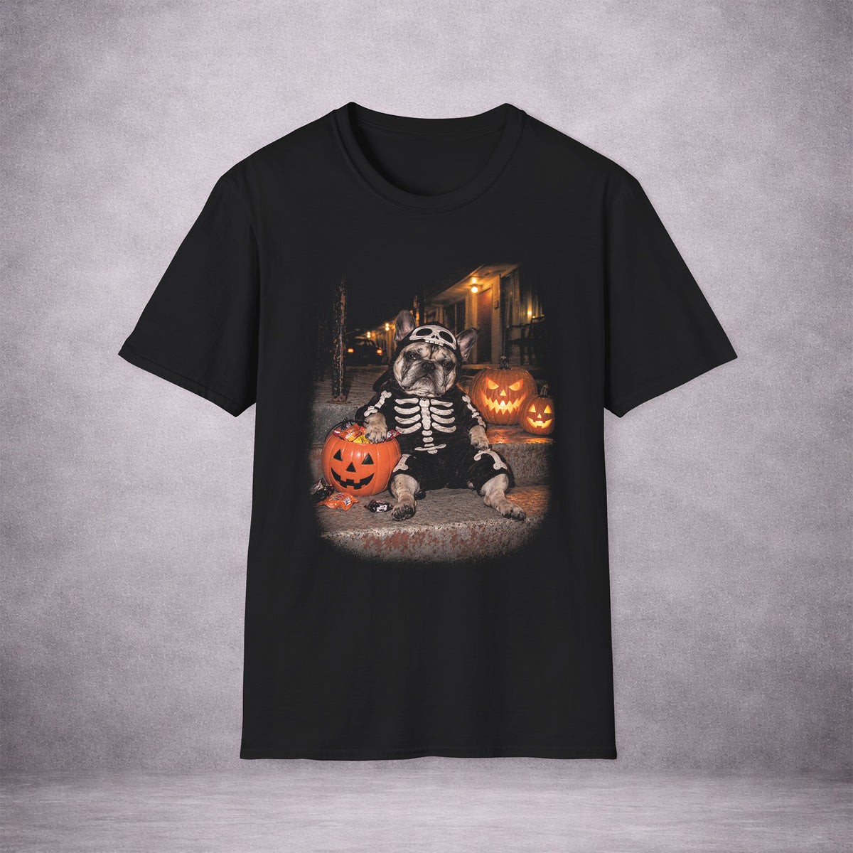 BONEYARD-BULLDOG-TREATS-BEFORE-MIDNIGHT-2BEE9A-ESSENTIAL-TEE-BLACK-FRONT-01