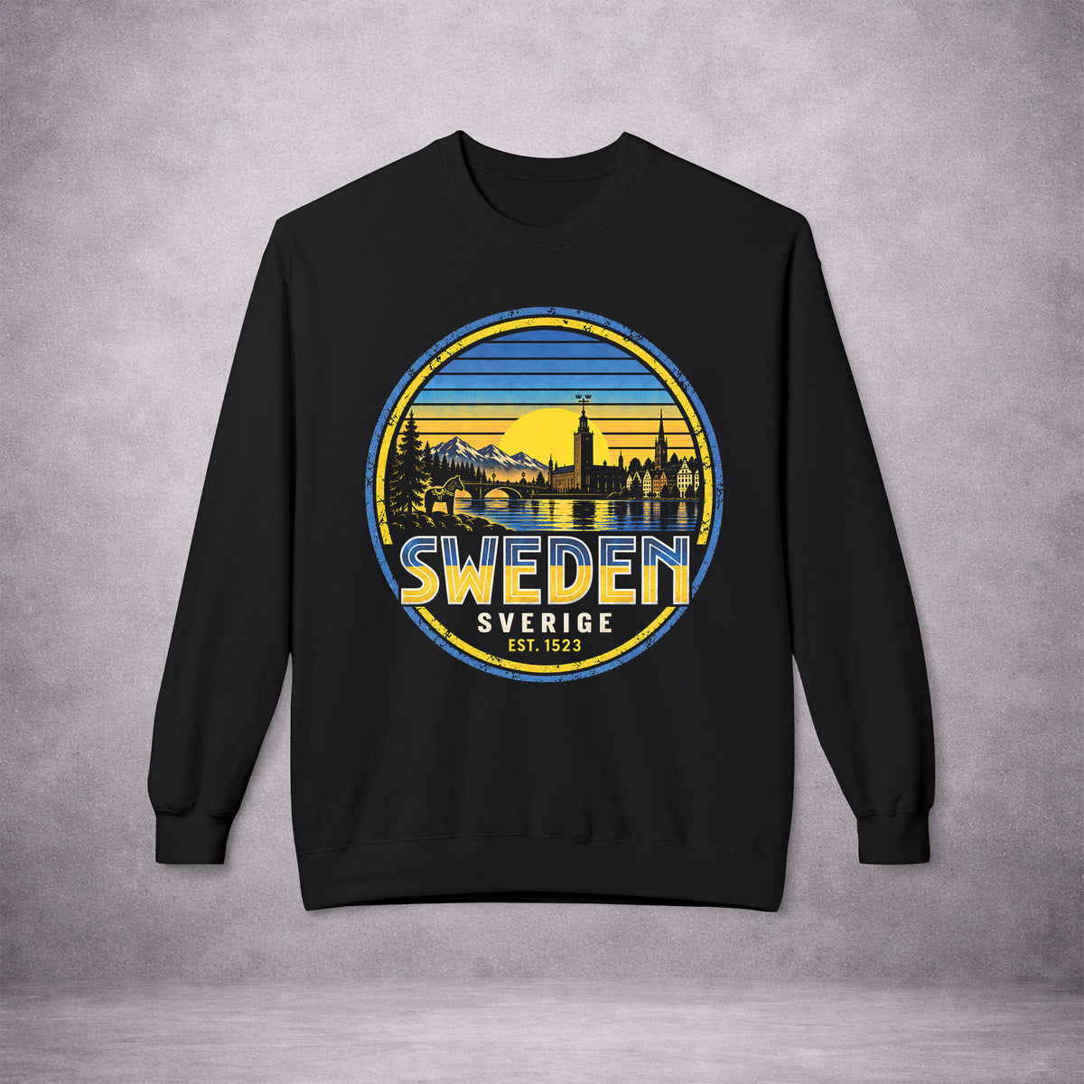 STOCKHOLM-AFTERGLOW-THE-NORTH-HOLDS-ITS-GROUND-2A86A2-SOFTSTYLE-CREWNECK-EU-BLACK-FRONT-01